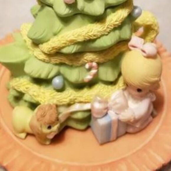 Christmas Tree Precious Moments Figurine 2000 Collection, rare - Picture 2 of 10